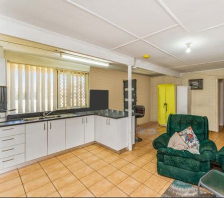 Shoalwater - Photo 3