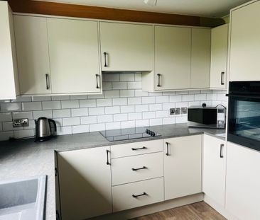 Mains Court, Framwellgate Moor, Durham - Photo 5