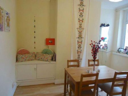 3 bedroom terraced house to rent - Photo 2