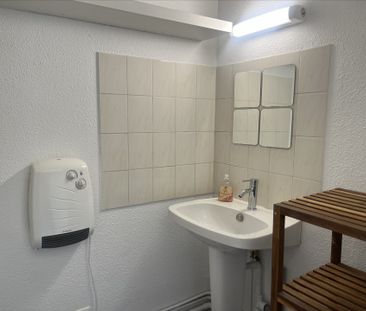 Location Appartement 15m² - Photo 2