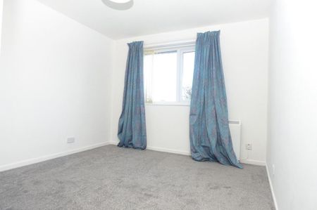 2 bed upper flat to rent in NE24 - Photo 4