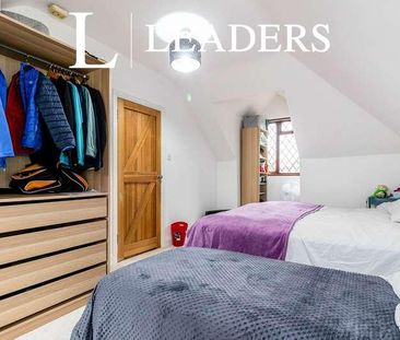 Rydens Avenue, Walton-on-thames, KT12 - Photo 3