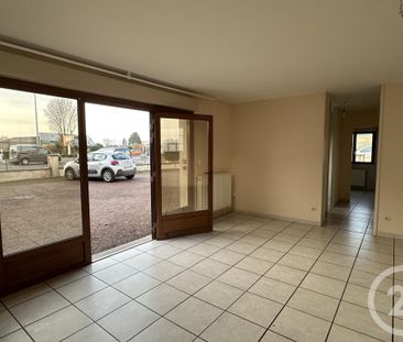 Location Appartement 4 pièces 87m² VARENNES VAUZELLES 58640 - Photo 1