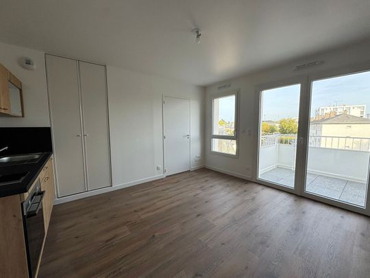 Location appartement 1 pièce, 25.82m², Laval - Photo 1