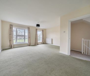 4 bedroom terraced house to rent - Photo 3