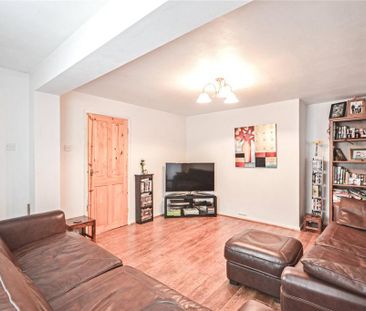 4 bedroom semi-detached house to rent - Photo 1