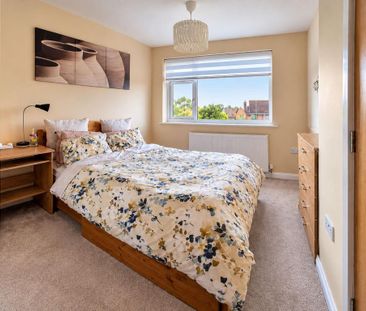 4 bedroom detached house to rent - Photo 5