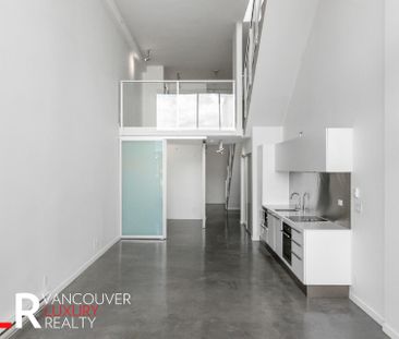 Penthouse in Downtown Vancouver, BC - Photo 1