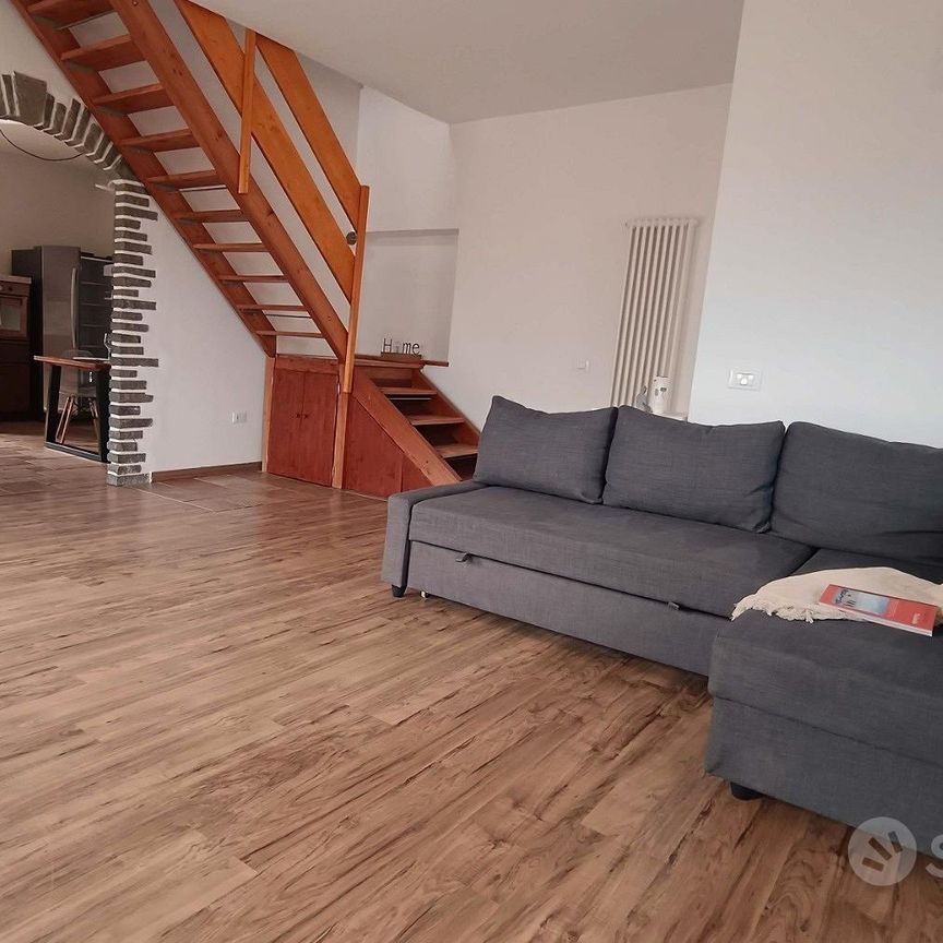 Appartamento su due livelli con vista lago - Foto 1