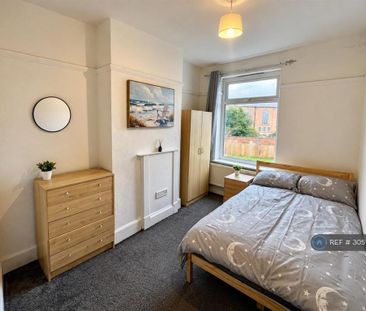 4 bedroom terraced house to rent - Photo 4