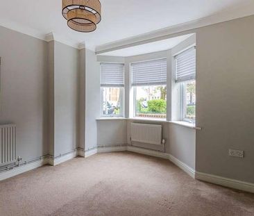 Victoria Mews, Heath, CF14 - Photo 4