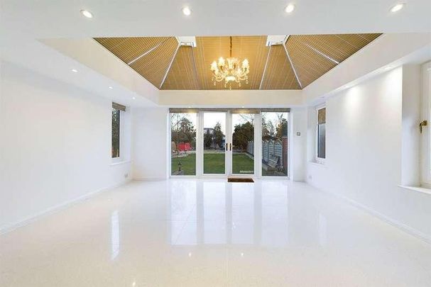 The Drive, Ickenham, UB10 - Photo 1