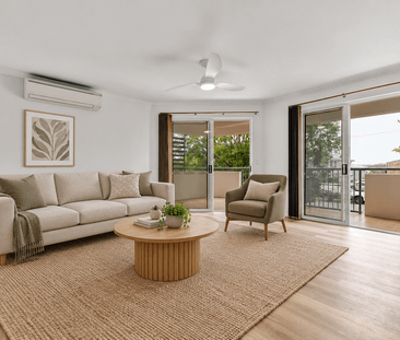 Beautifully Renovated, Exceptionally Spacious & Perfectly Positioned - Photo 2