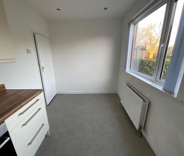 103 Joanmount Park, Belfast, BT14 6PG - Photo 4