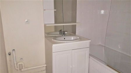 location Appartement T3 DE 51m² À ST ARNOULT - Photo 4