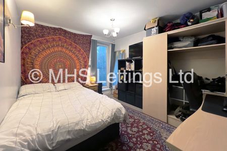 2 Bedroom Apartment for rent in Shire Oak Road - Photo 4