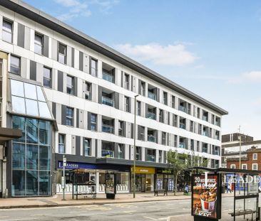 1 bedroom apartment to rent Queensgate, Cromwell Road, Redhill, RH1 - Photo 3