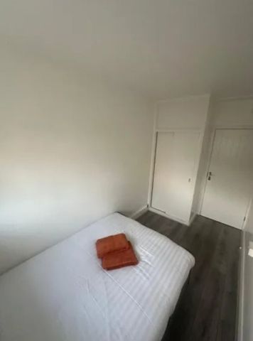 Room in a Shared House, London, E2 - Photo 5