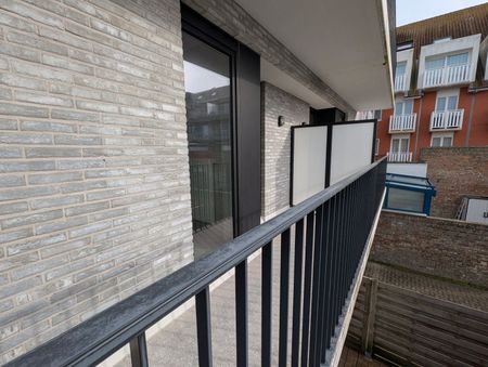 Modern en energiezuinig nieuwbouwappartement met zonnig terras te huur. (optie +€ 50 private parking) - Photo 2