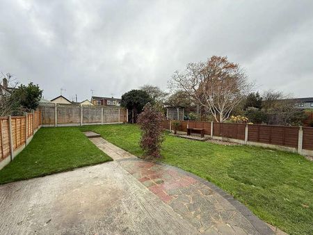 Keswick Avenue, Hullbridge, SS5 - Photo 5