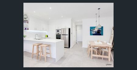 RENOVATED FURNISHED BEACHFRONT APARTMENT WITH POOL - Photo 3