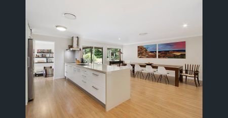 Immaculate Family Home with Pool and Entertaining Area! - Photo 3