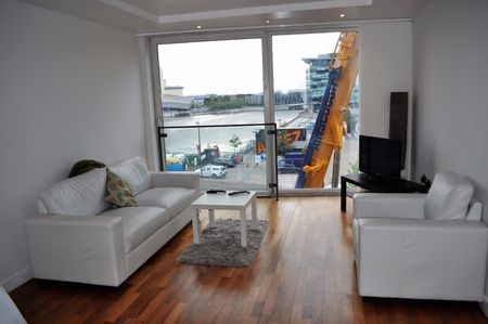 The Quays, SALFORD - Photo 2