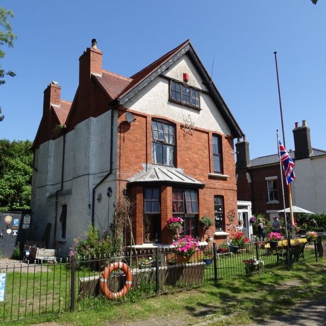 Severn Bank House Dock Road, Sharpness, Berkeley - Photo 1