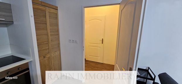 LYON 5e / SAINT JUST BEAU T2 MEUBLE AVEC TERRASSE PRIVEE - Photo 1