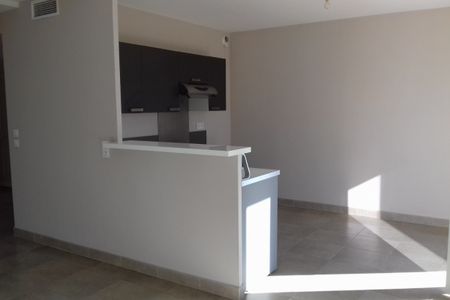 Villa T.4 de 96 m2 orientée Sud - Photo 4