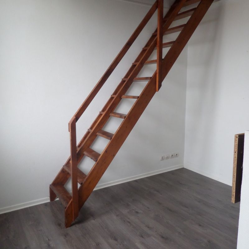 APPARTEMENT REIMS, rue Fouriaux, proche lycée Roosevelt - Photo 1