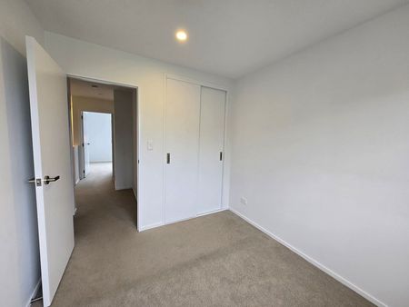 Affordable 3 Bedroom - Photo 2