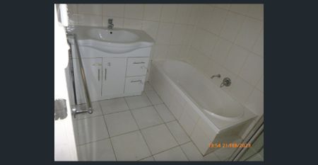 2 Bedroom Unit in Clayton South - Photo 4