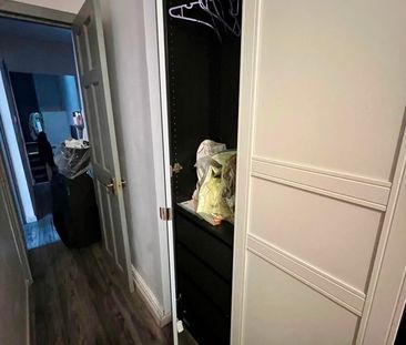 Room in a Shared House, Trundleys Road, SE8 - Photo 2