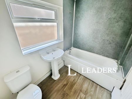 2 bedroom house to rent Evans Street, ST6 - Photo 5