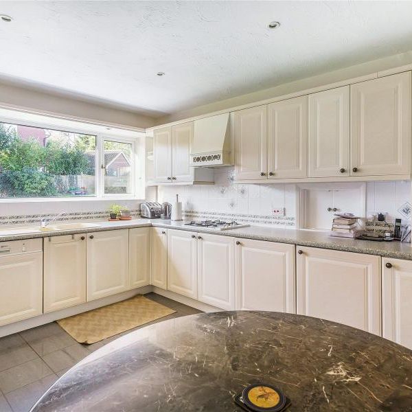 Court Green Heights, Woking, Surrey, GU22 - Photo 1