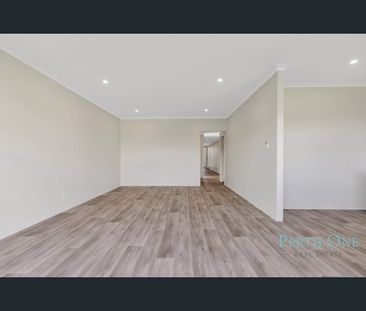 12 Blancoa Approach, Byford, WA 6122 - Photo 2