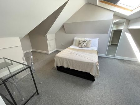 5 bedroom terraced house to rent - Photo 3