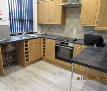 2 bedroom terraced house to rent - Photo 5
