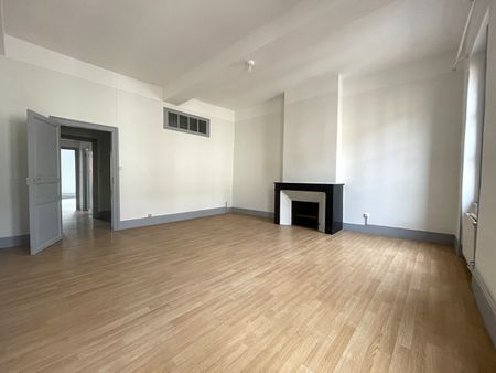 Location Appartement 4 pièces 153m² - Photo 5