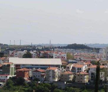 2 Bedroom Apartment with swimming pool, São Miguel das Encostas (Ca... - Photo 1