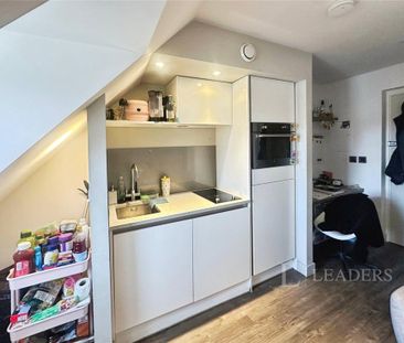 Studio to rent - Photo 3
