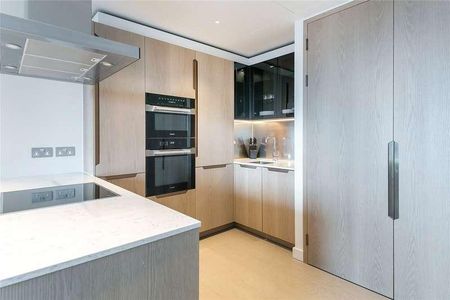 River Park Tower, Nine Elms Lane, Nine Elms, SW8 - Photo 2