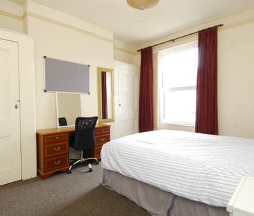 Sea View Avenue, Plymouth - Photo 3