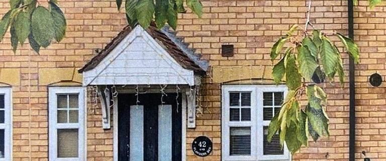 2 bedroom terraced house to rent - Photo 1