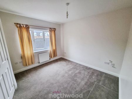 3 bedroom semi-detached house to rent - Photo 4