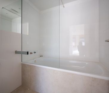 ++NEU++ hochwertige 2-Zimmer-Wohnung mitten im Herzen der Stadt (2/... - Foto 3