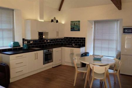 Lower High Street, Swanage, BH19 - Photo 3