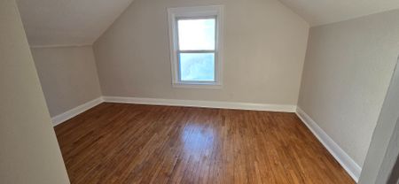 For Lease - 565 Fitch Street, Welland, Ontario - Photo 5