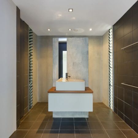 Two Bedroom Duplex - Photo 3